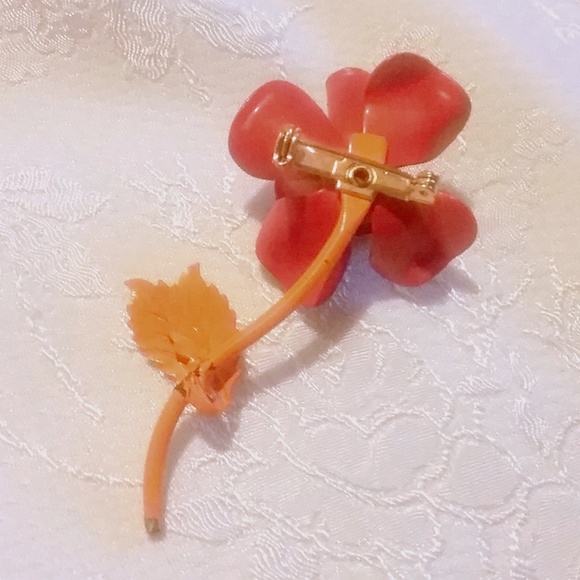 Vintage Red Orange Enamel Flower Brooch - Picture 5 of 5